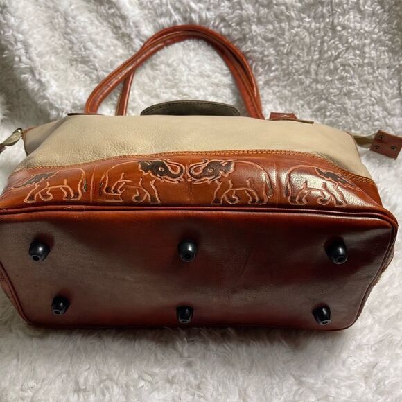 Beauty from Ashes leather shoulder bag made in SirLanka khaki & Tan tool prints - Picture 5 of 14